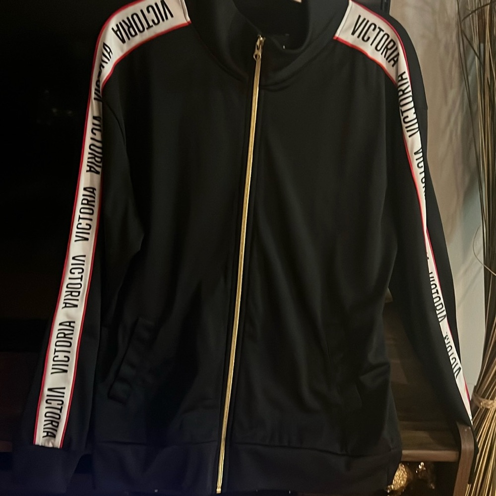 Victoria’s Secret sport trek jacket, size medium excellent condition